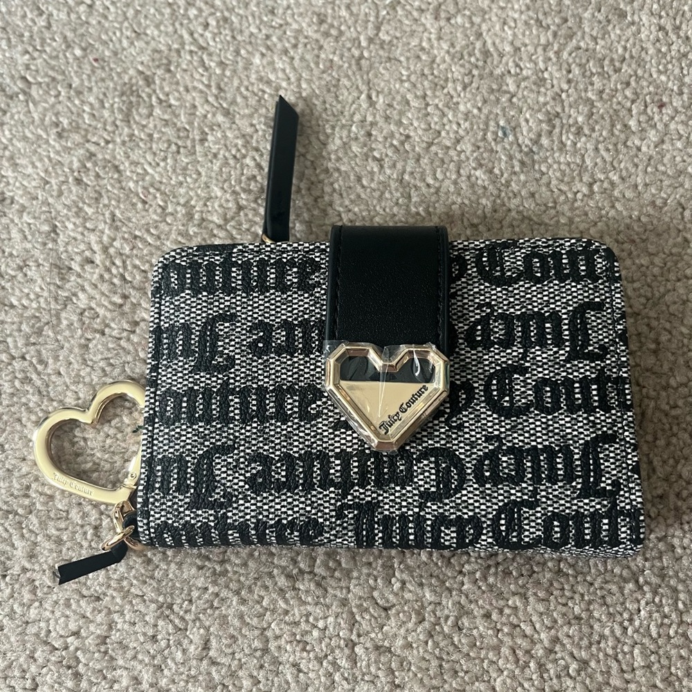 Juicy Couture Wallet - Picture 3 of 10